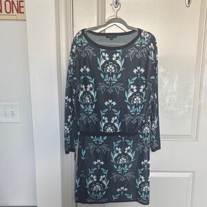 Ann Taylor knit skirt and top set SZ L